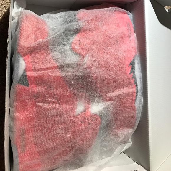 💯Jordan 5 red suede - Picture 7 of 8